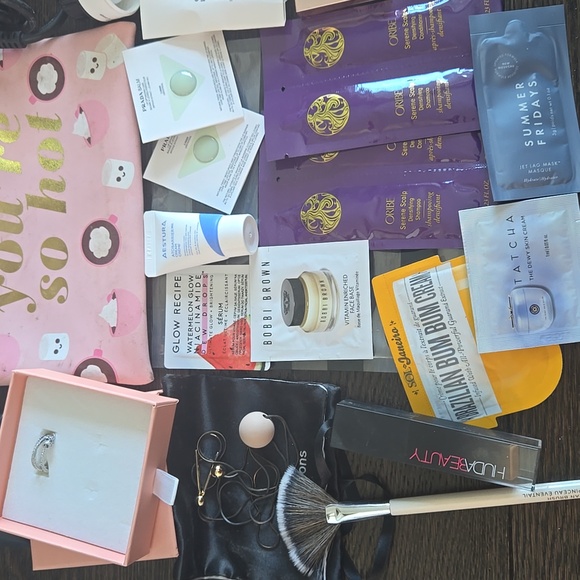 Beauty Bundle - Picture 7 of 7